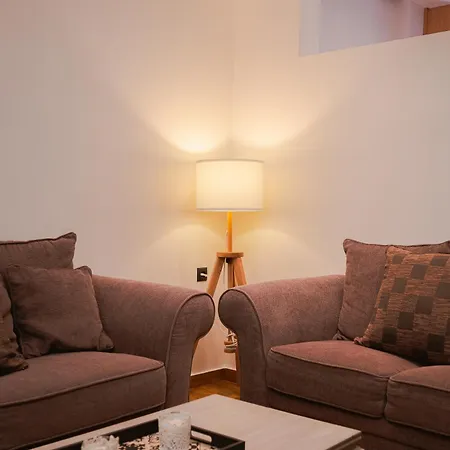 Rene Luxury Apartment