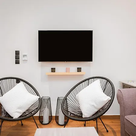 Rene Luxury * ザキントス